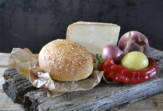 Burger au fromage de brebis Ossau Iraty