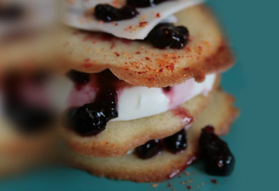 Millefeuille panacotta et fromage de brebis Ossau-Iraty