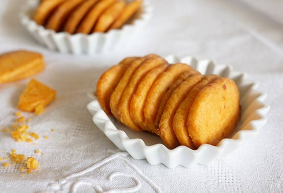 Sablé au piment d'espelette et fromage de brebis Ossau-Iraty